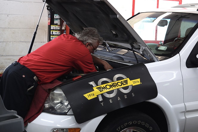 Auto Mechanic Dan Olin of Olin's Auto Service in Milton, Wisconsin