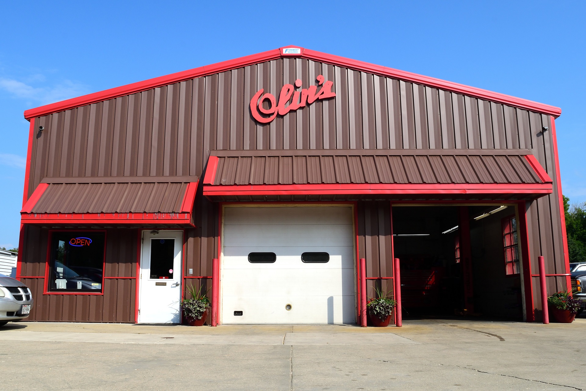 Image of the front of Olin's Auto Service, full service automotive mechanics in Milton, WI